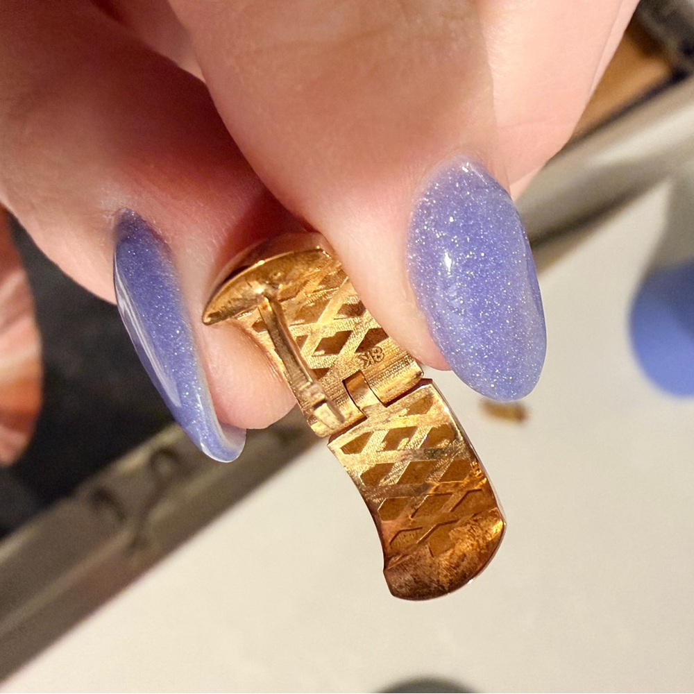 8k yellow gold hoops